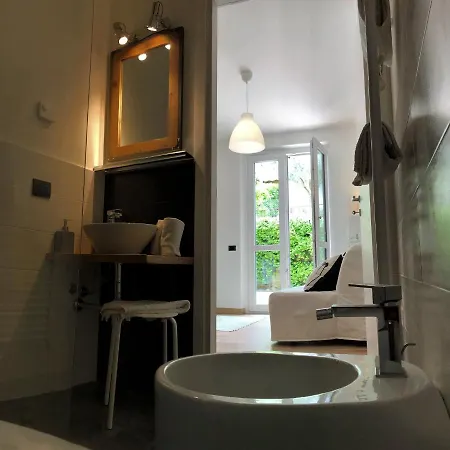 Corner Gelsomino Cavalcaselle