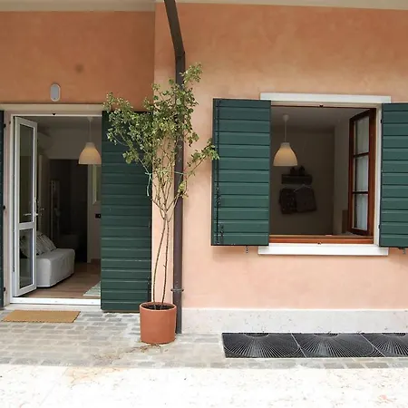 Corner Gelsomino Konukevi Cavalcaselle