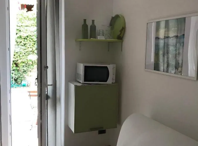 Corner Gelsomino كافالكاسيل